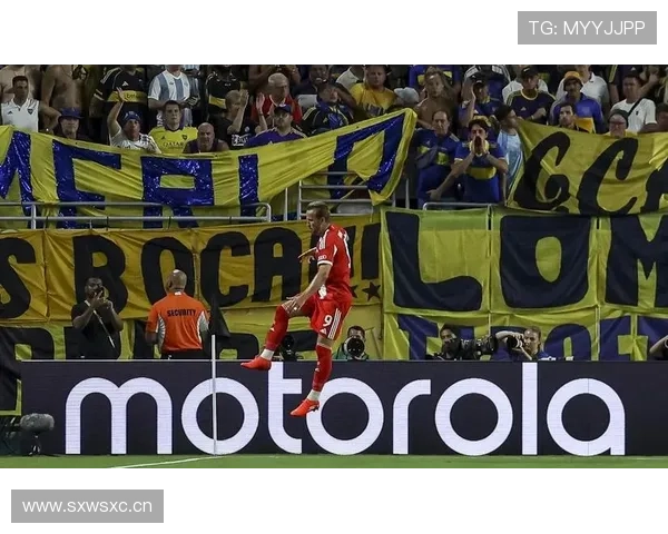 拜仁高位压迫反噬,防线频繁被打穿暴露防守协同问题