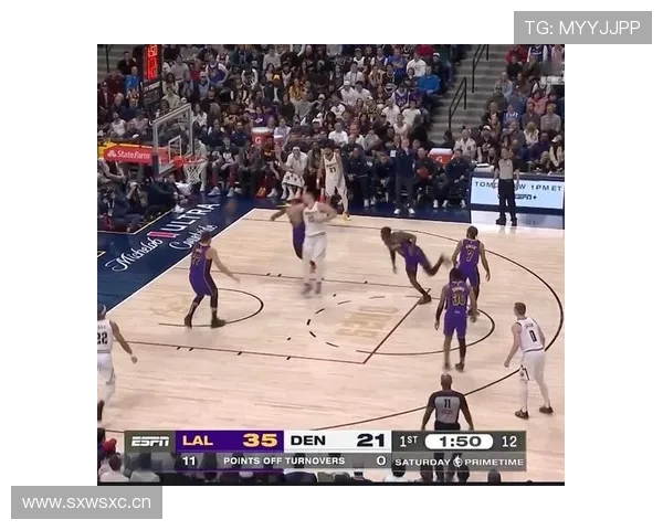 戈贝尔护框补防牵制约基奇，比以往更压缩内线命中率